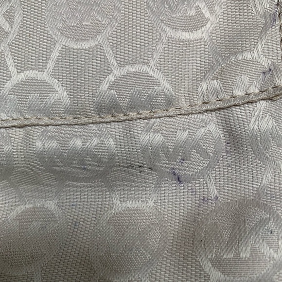 COPY - Michael Kors Bennet Hobo Style Handbag Bla… - Picture 7 of 8